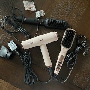 Lange bundle of hair tools